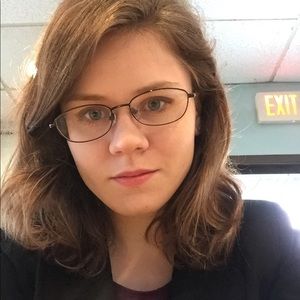 Meet your Posher, Olivia